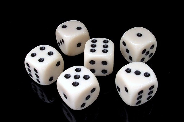 Simulation Zerfallsgesetz mit Würfeln (Q3)